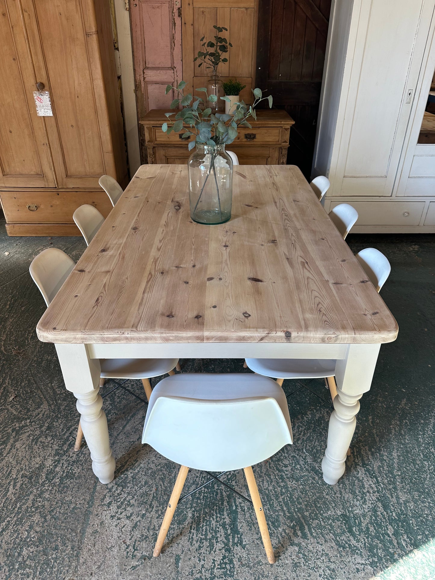Rustic farmhouse table 8 seater