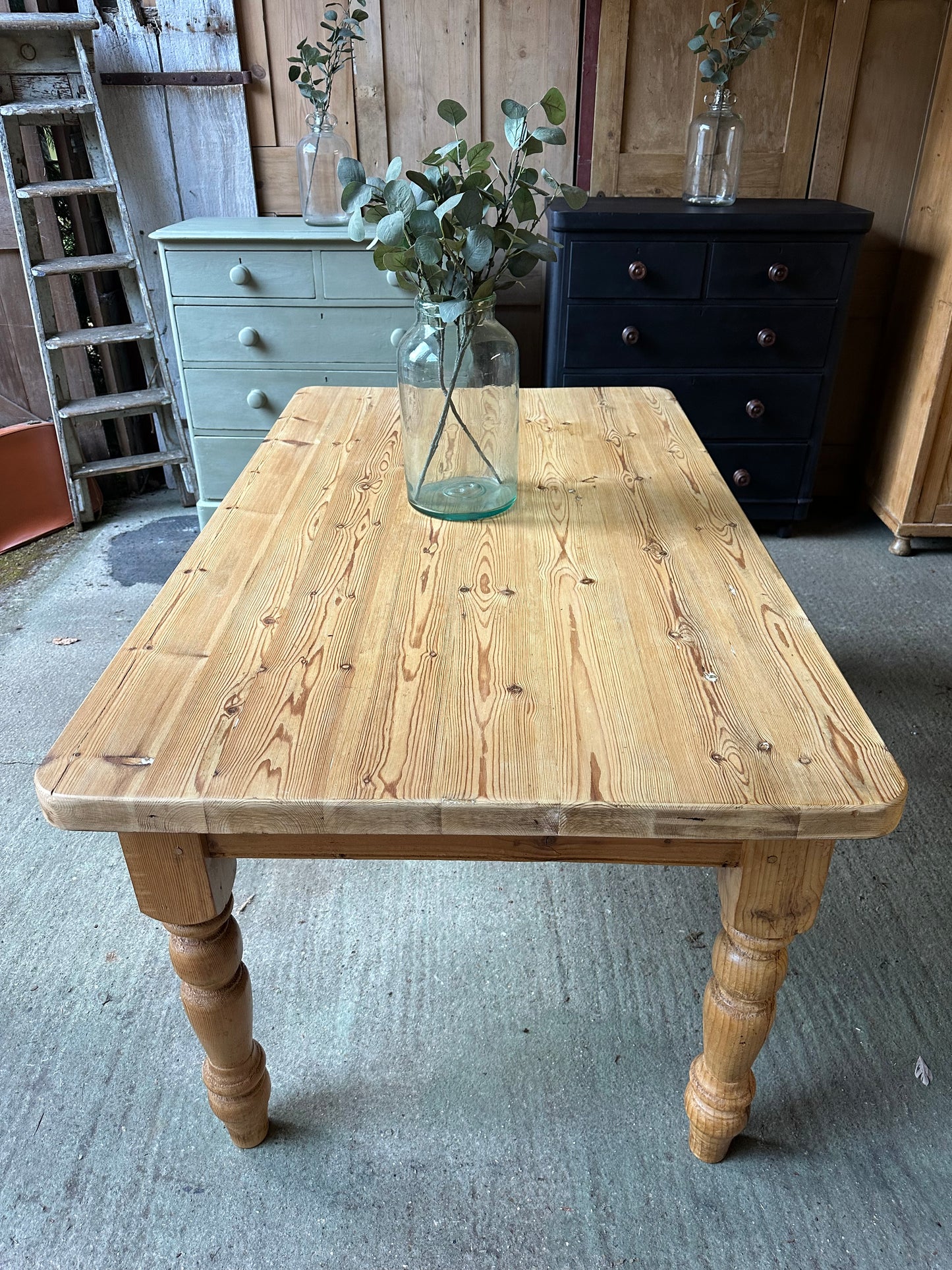 Farmhouse table 6 seater