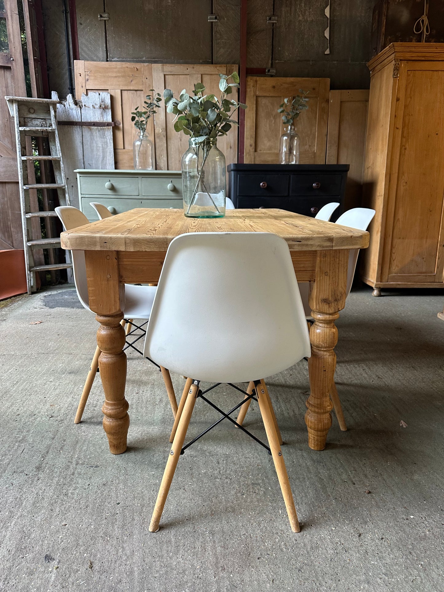 Farmhouse table 6 seater