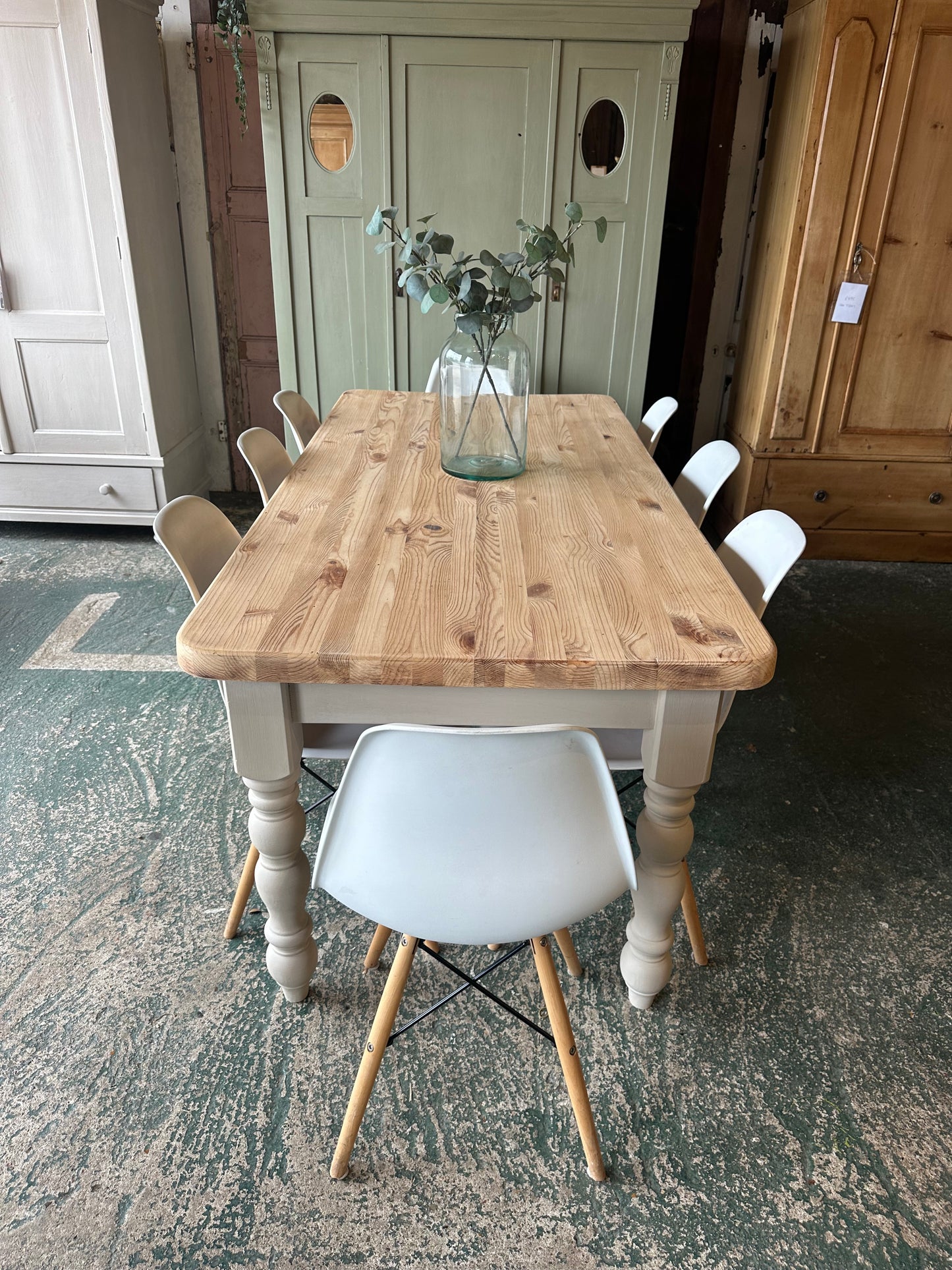 Farmhouse table 8 seater