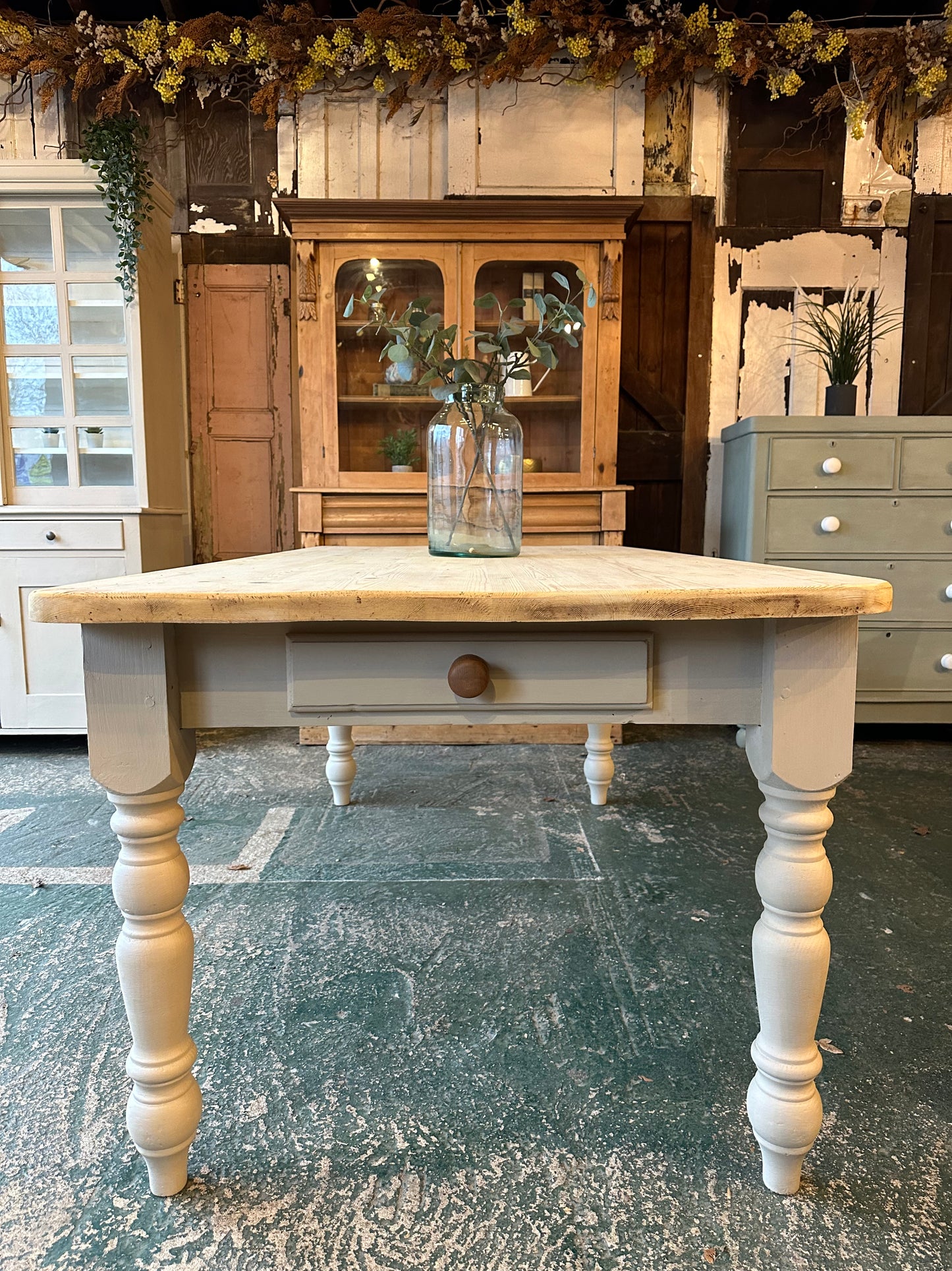 Rustic farmhouse table 8 seater