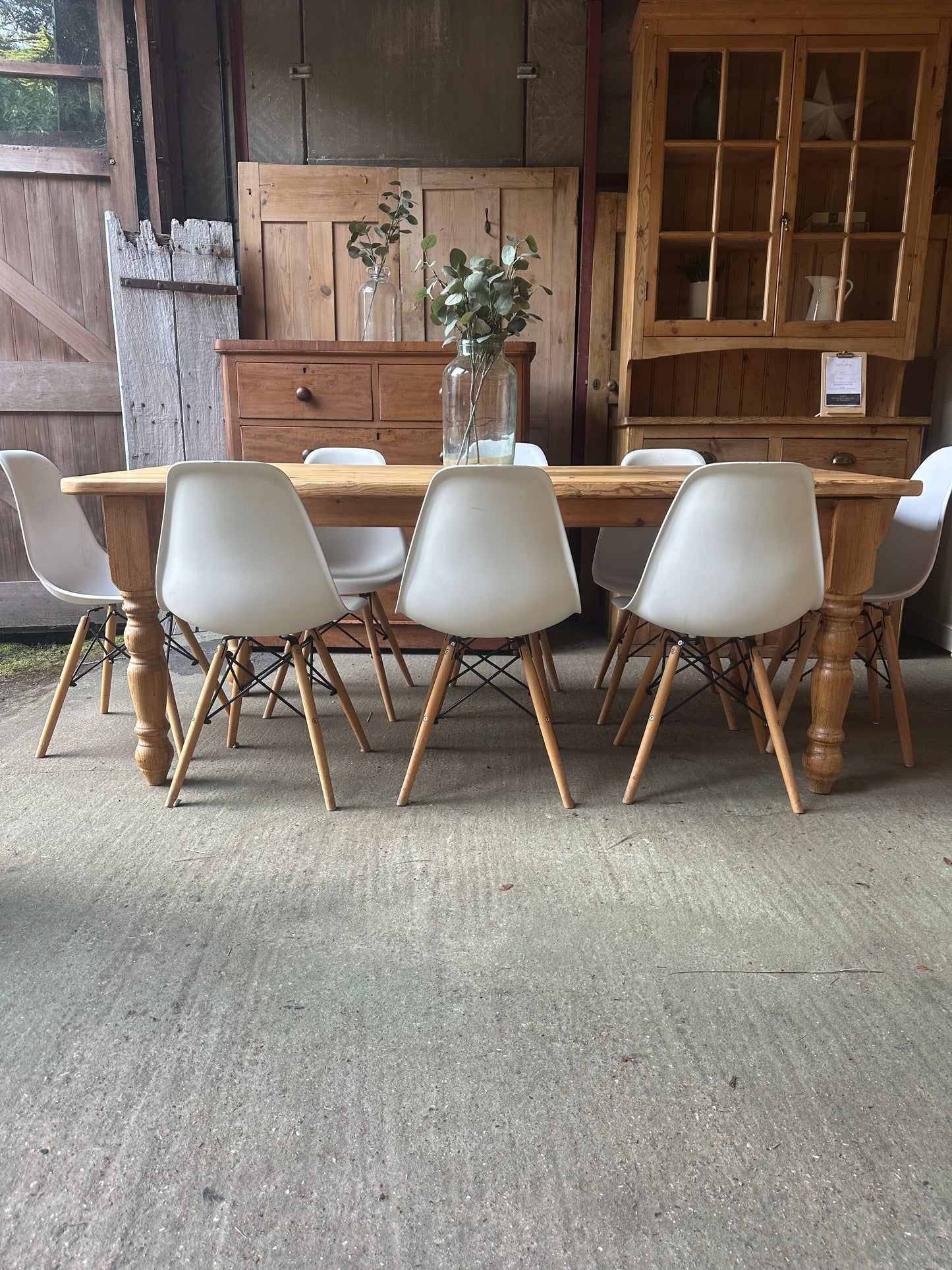 Farmhouse table 8 seater
