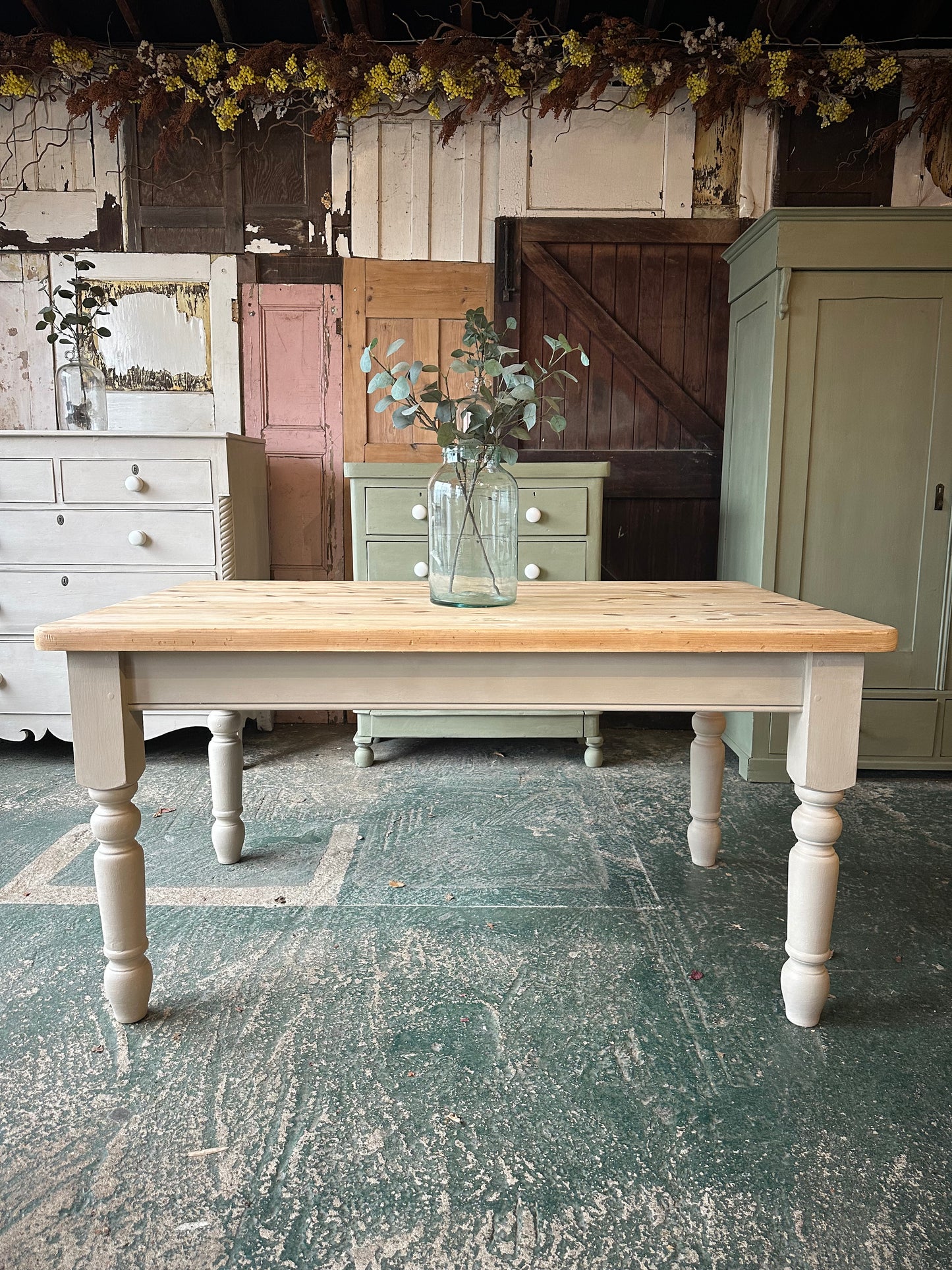 Rustic farmhouse table 6 seater
