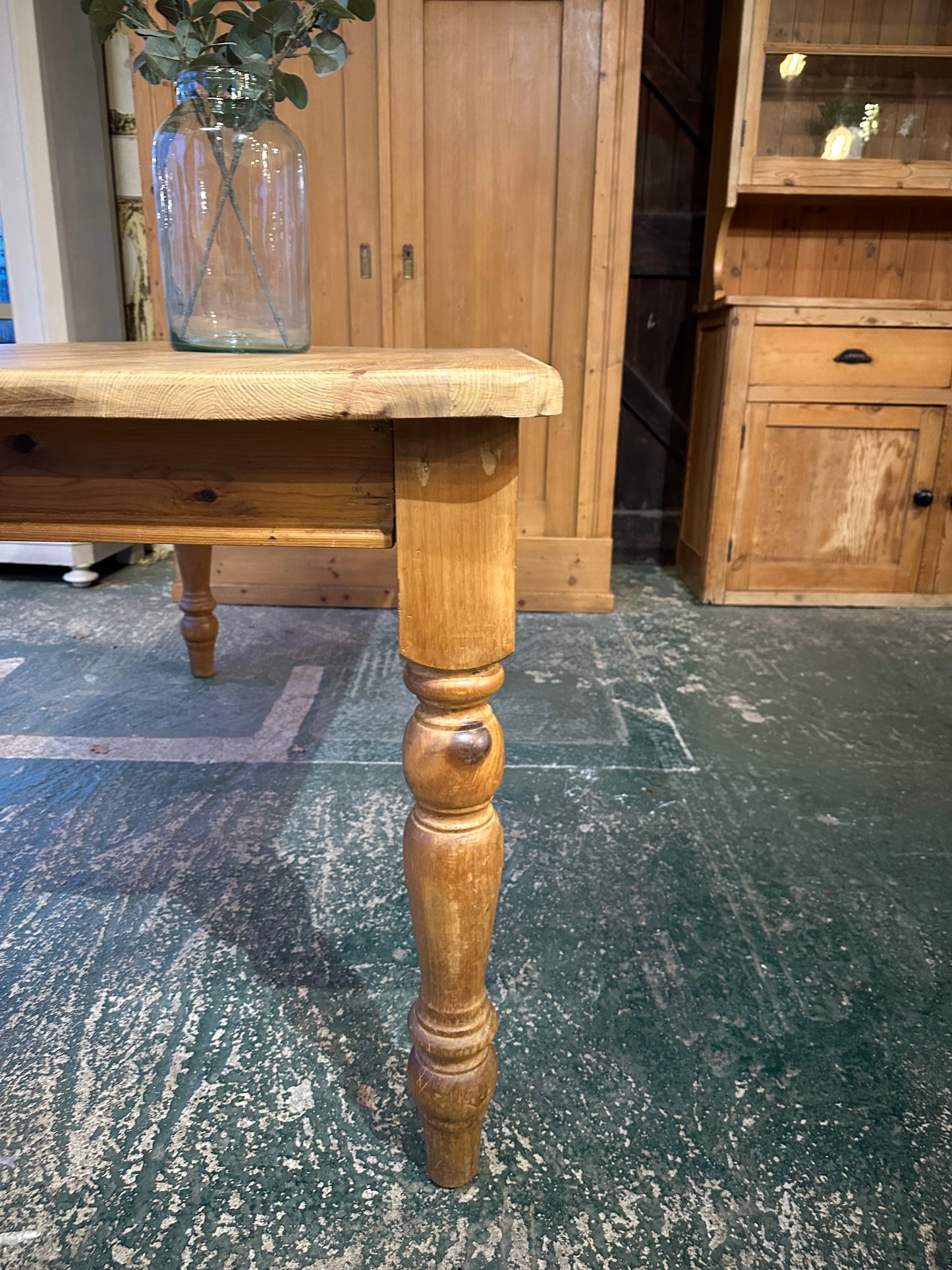 Rustic farmhouse table 6 seater