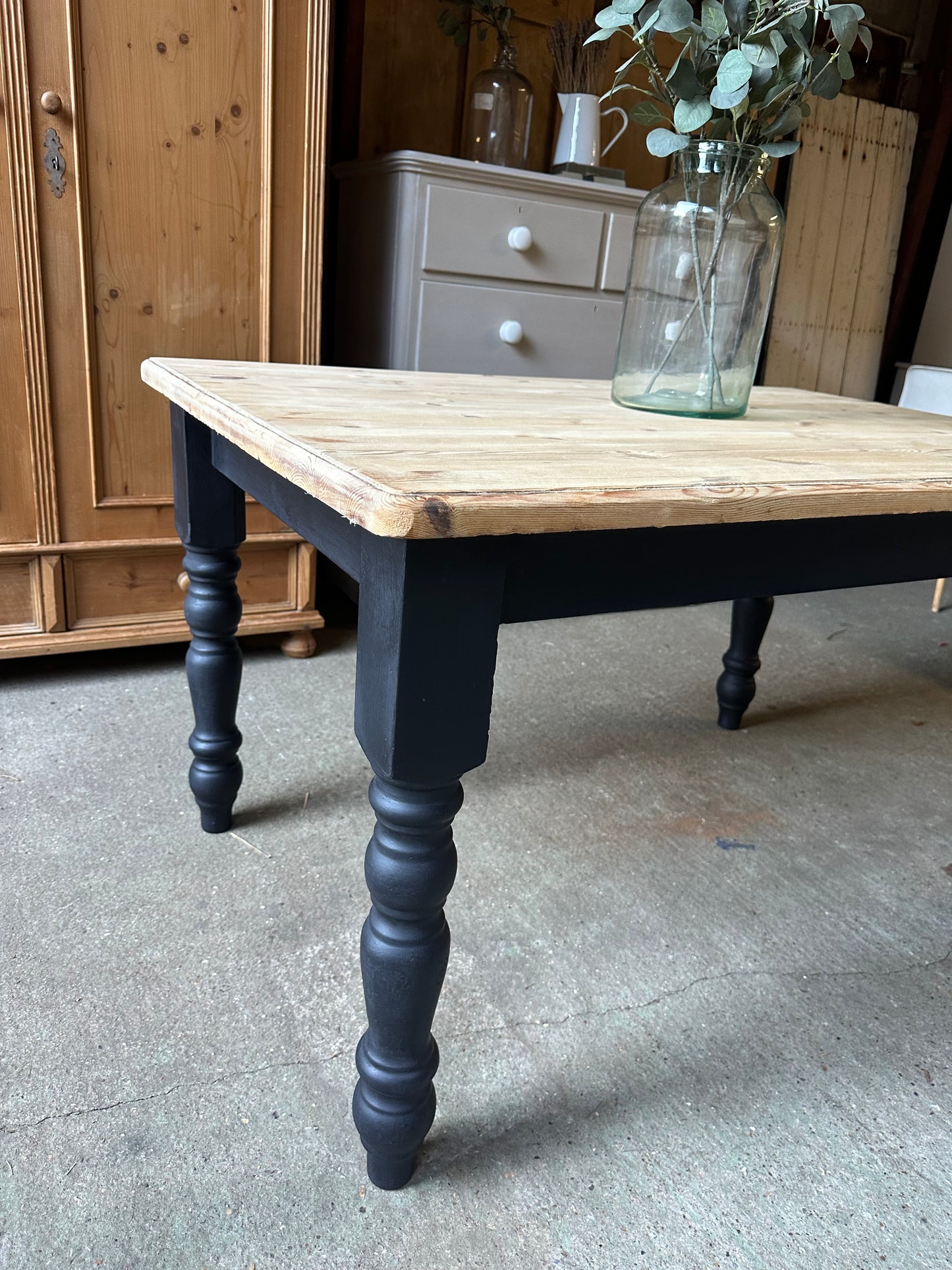 Farmhouse table 6 seater