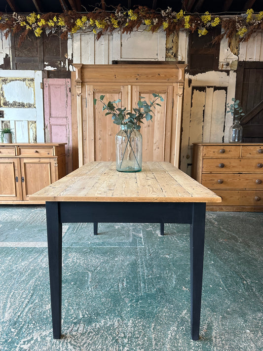 Rustic farmhouse table 6 seater