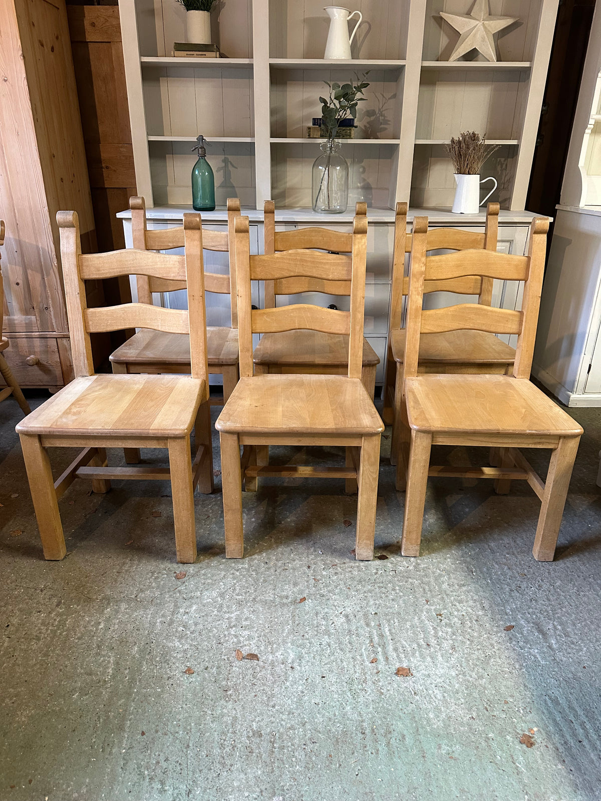 Wooden chairs (set of 6)