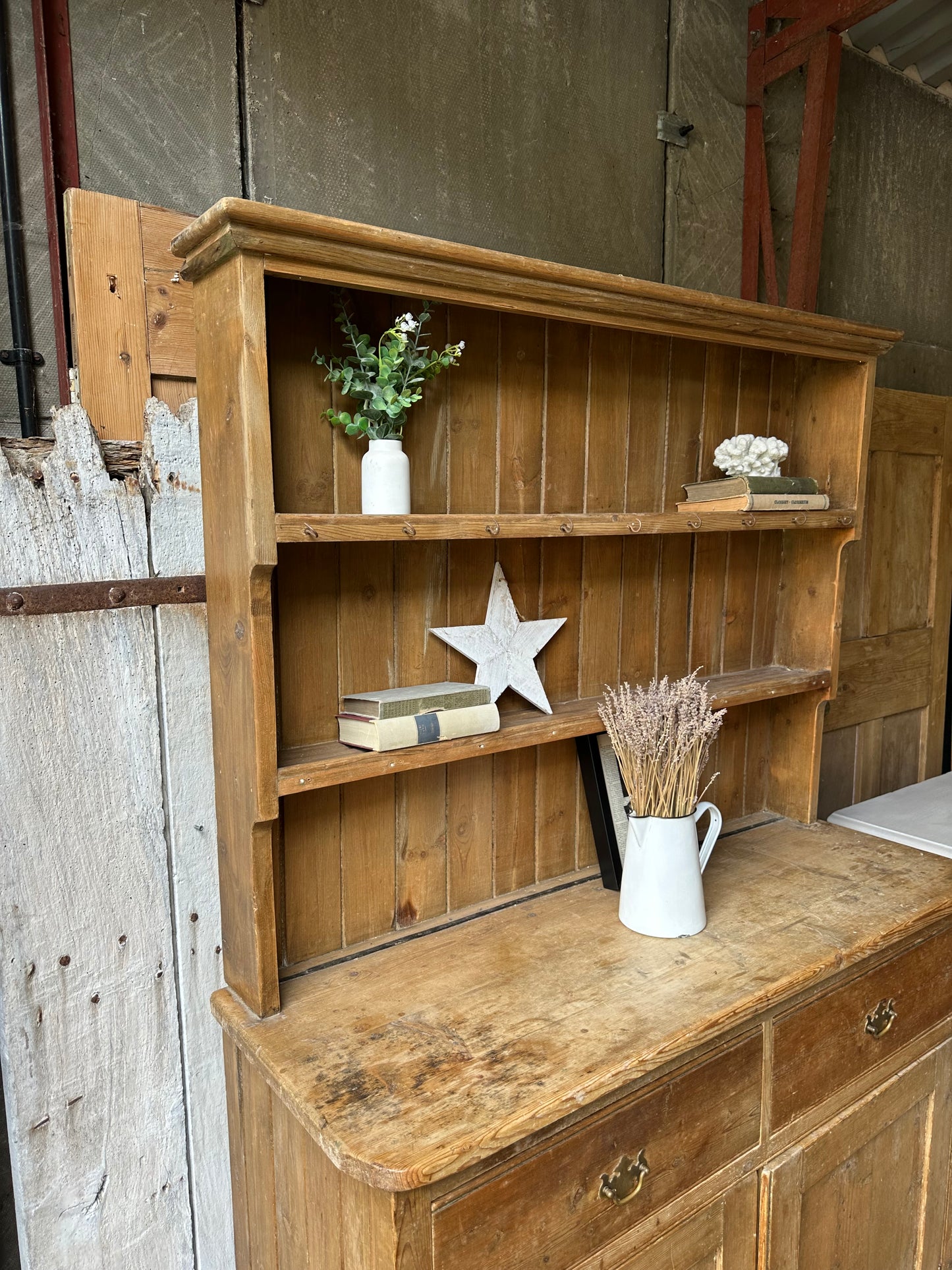 Vintage dresser