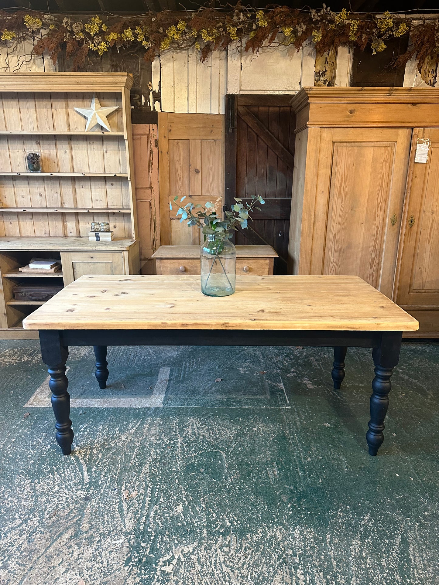 Rustic farmhouse table 8 seater