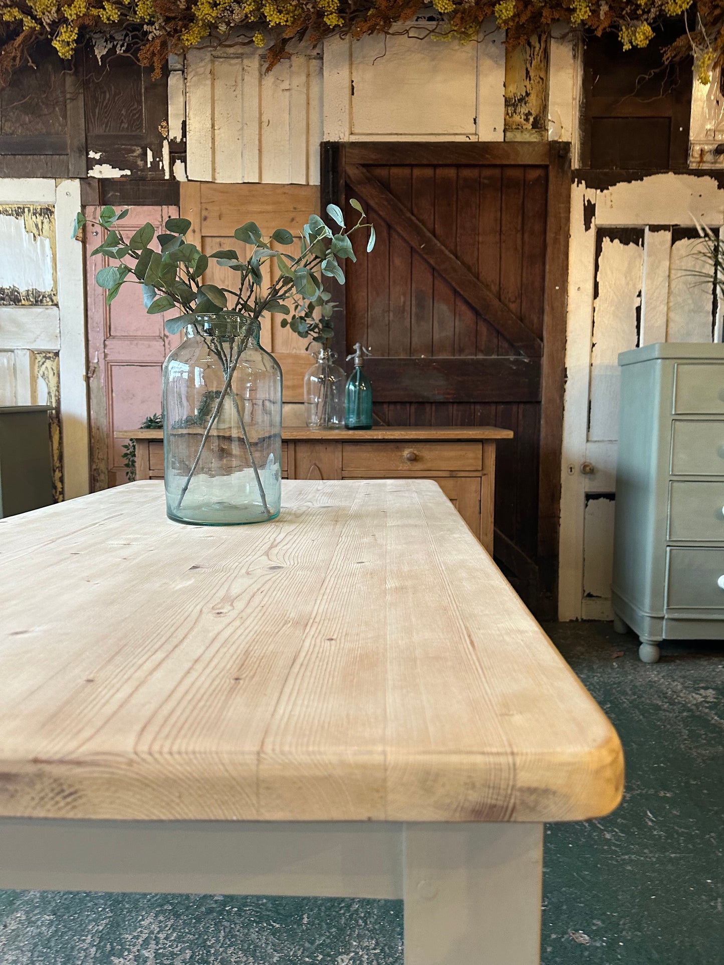 Rustic farmhouse table 6 seater