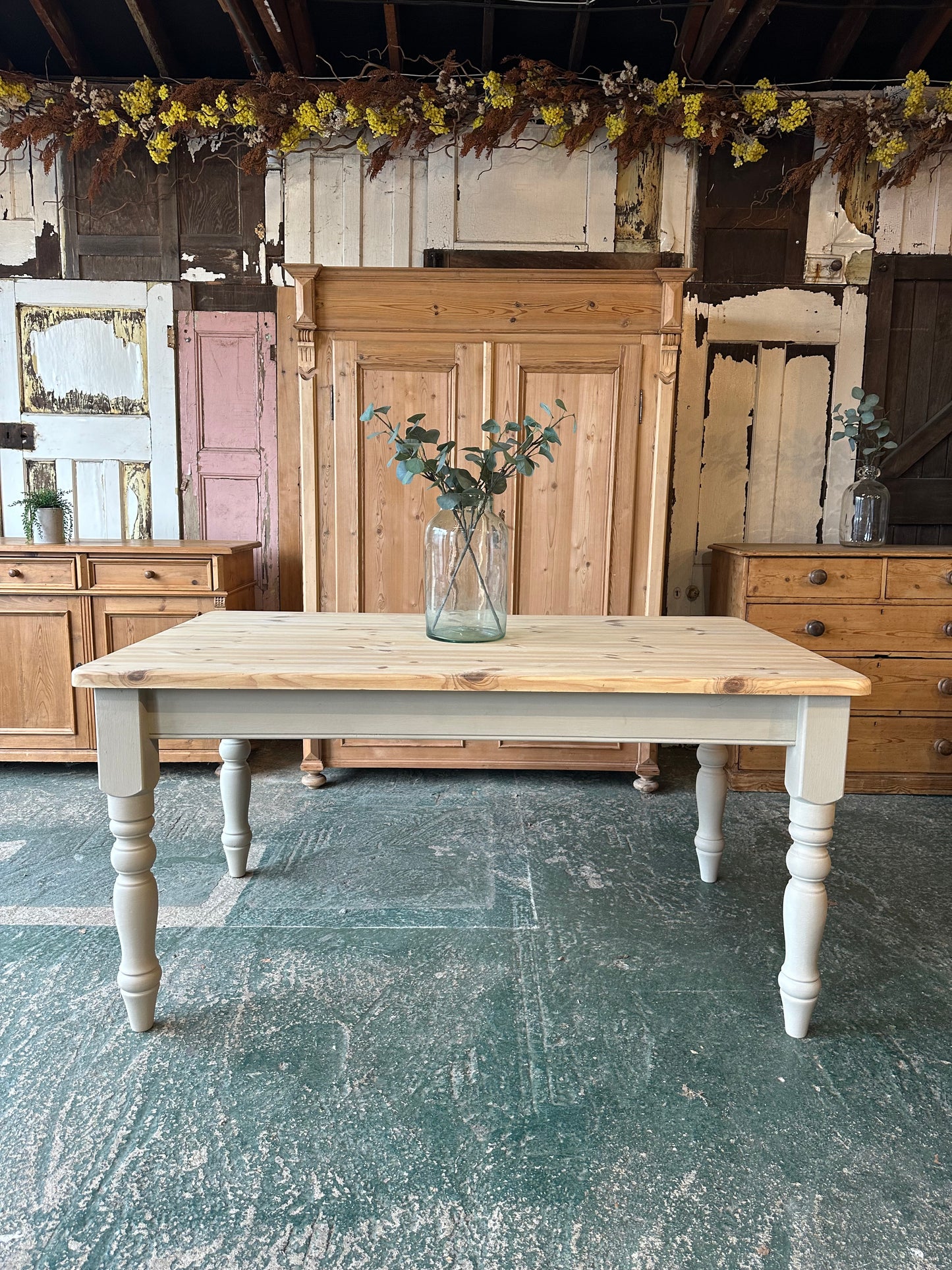 Rustic farmhouse table 6 seater