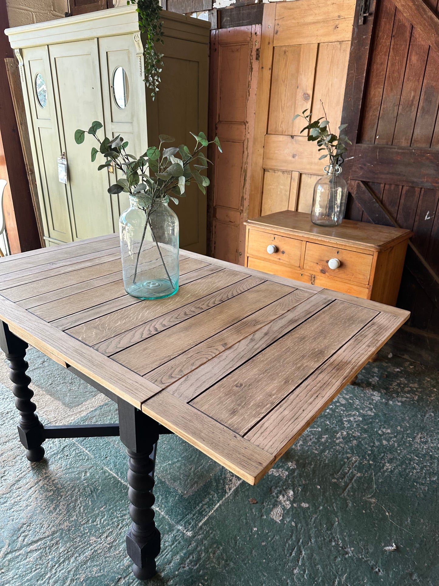 Oak Barley Twist Draw Leaf Table