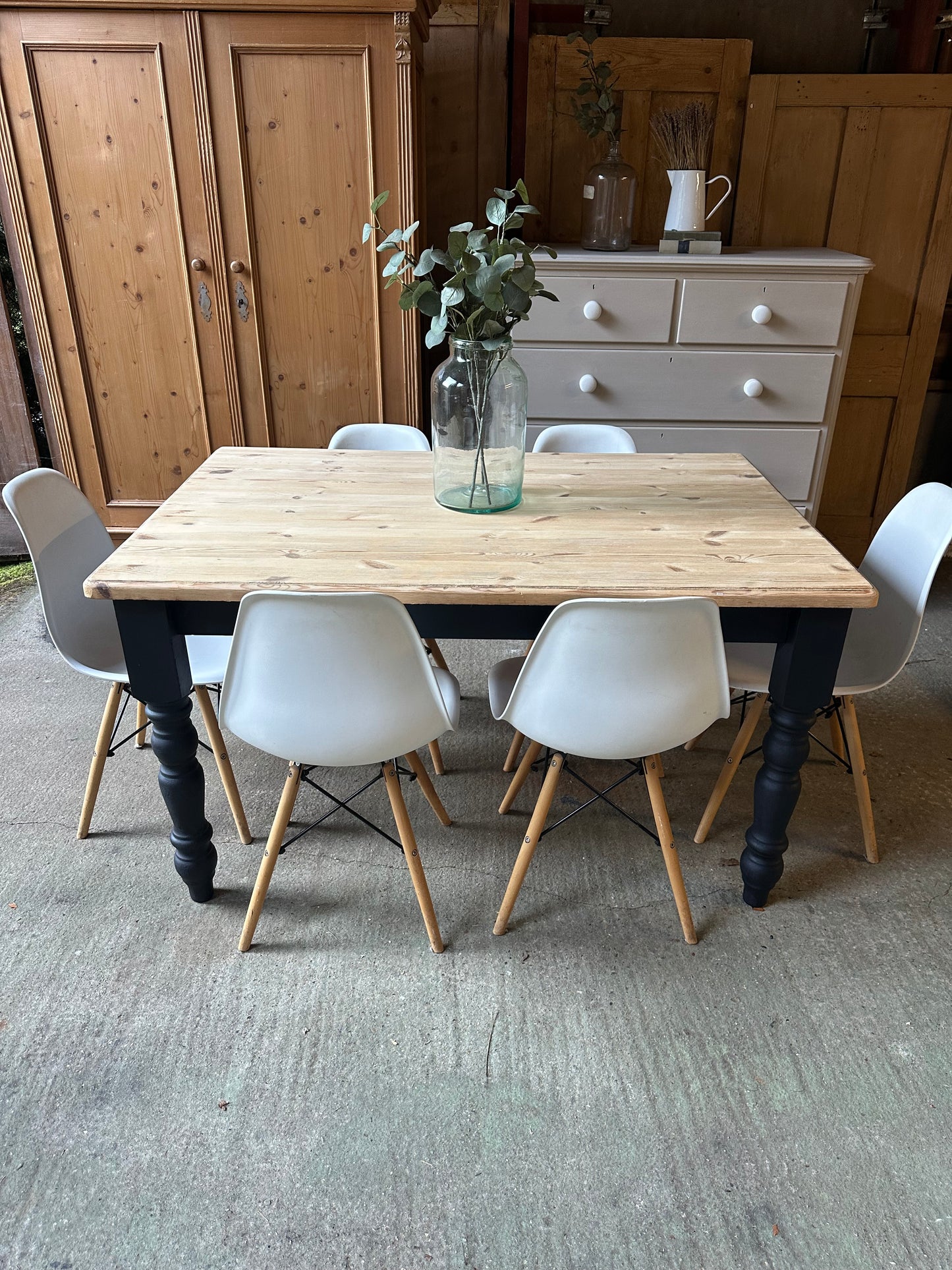 Farmhouse table 6 seater