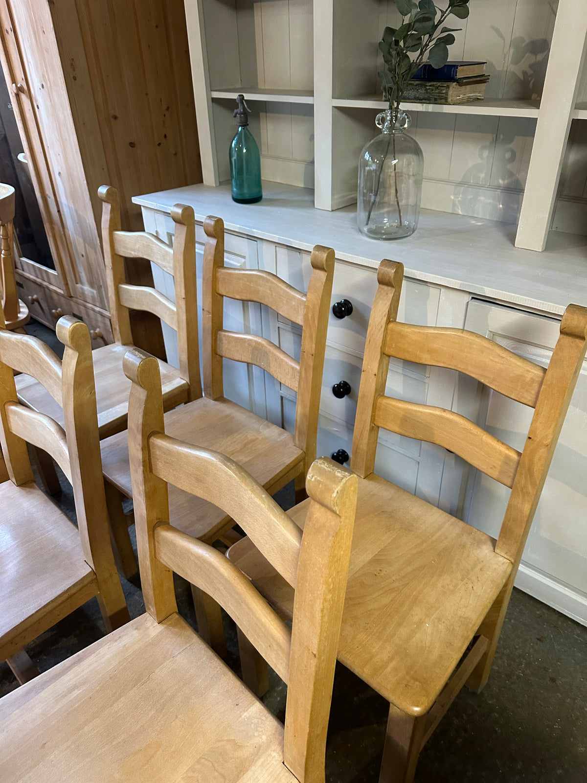 Wooden chairs (set of 6)