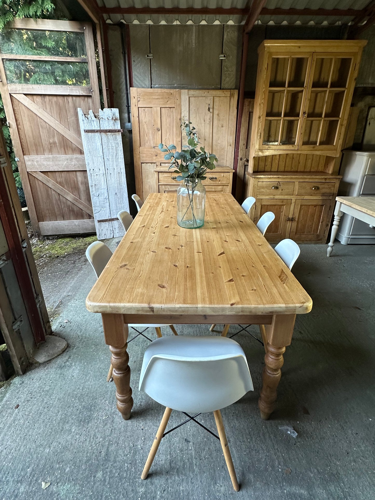 Farmhouse table large 8 seater