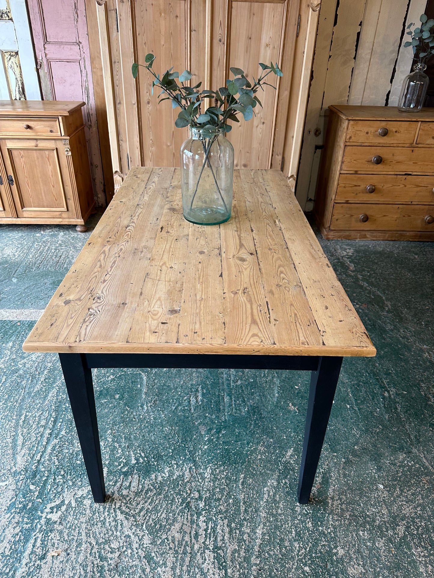 Rustic farmhouse table 6 seater
