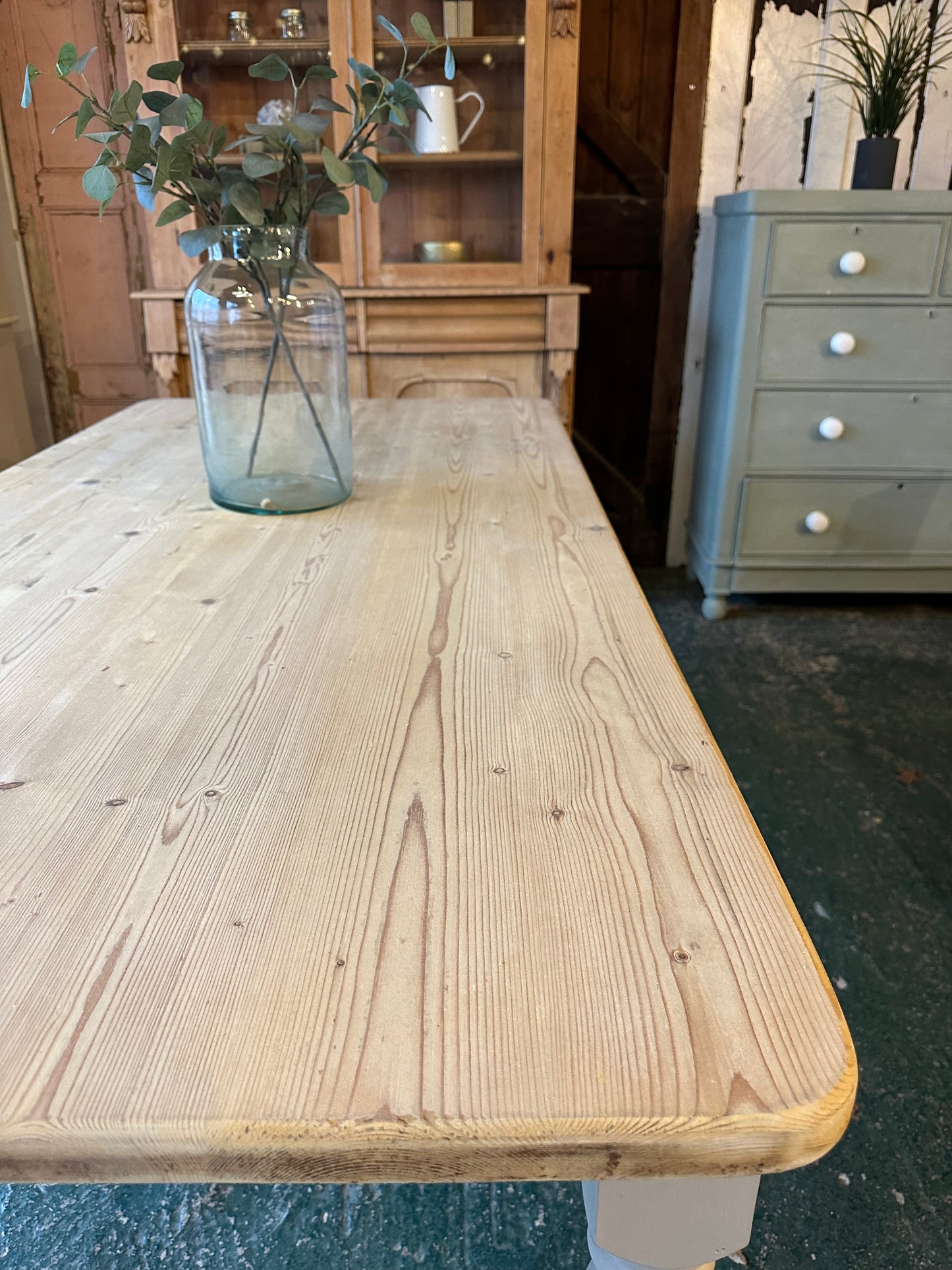 Rustic farmhouse table 8 seater