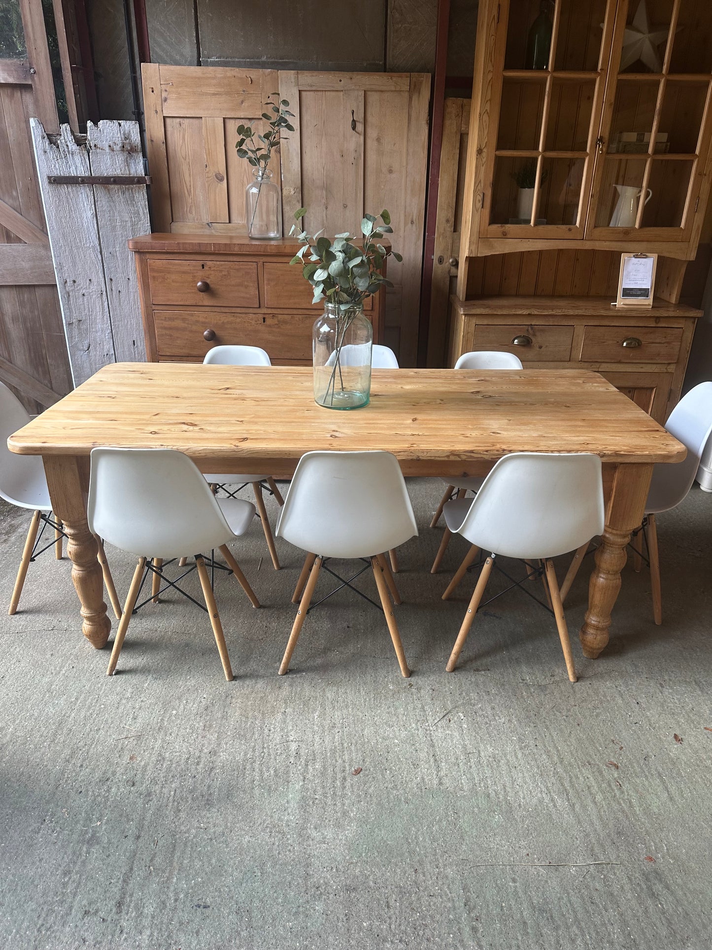 Farmhouse table 8 seater