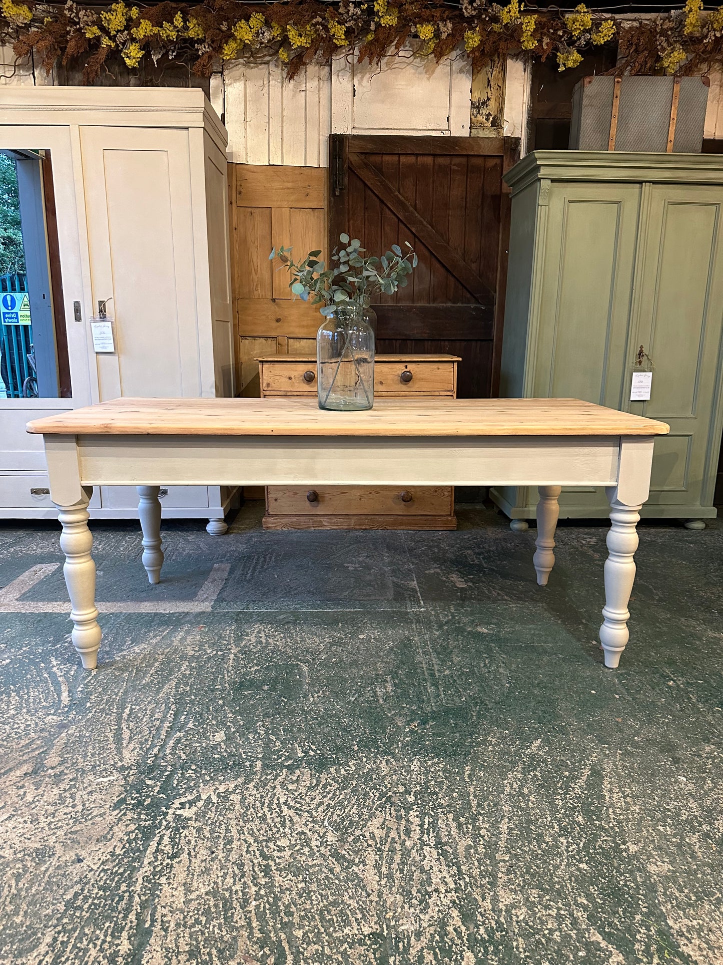 Rustic farmhouse table 8 seater