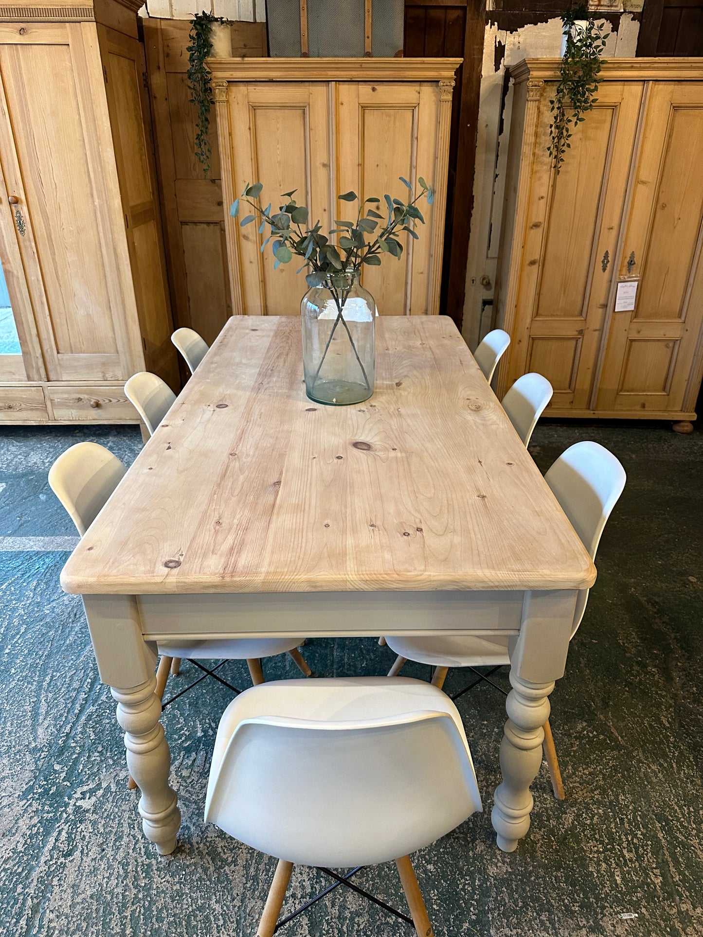 Rustic farmhouse table 8 seater