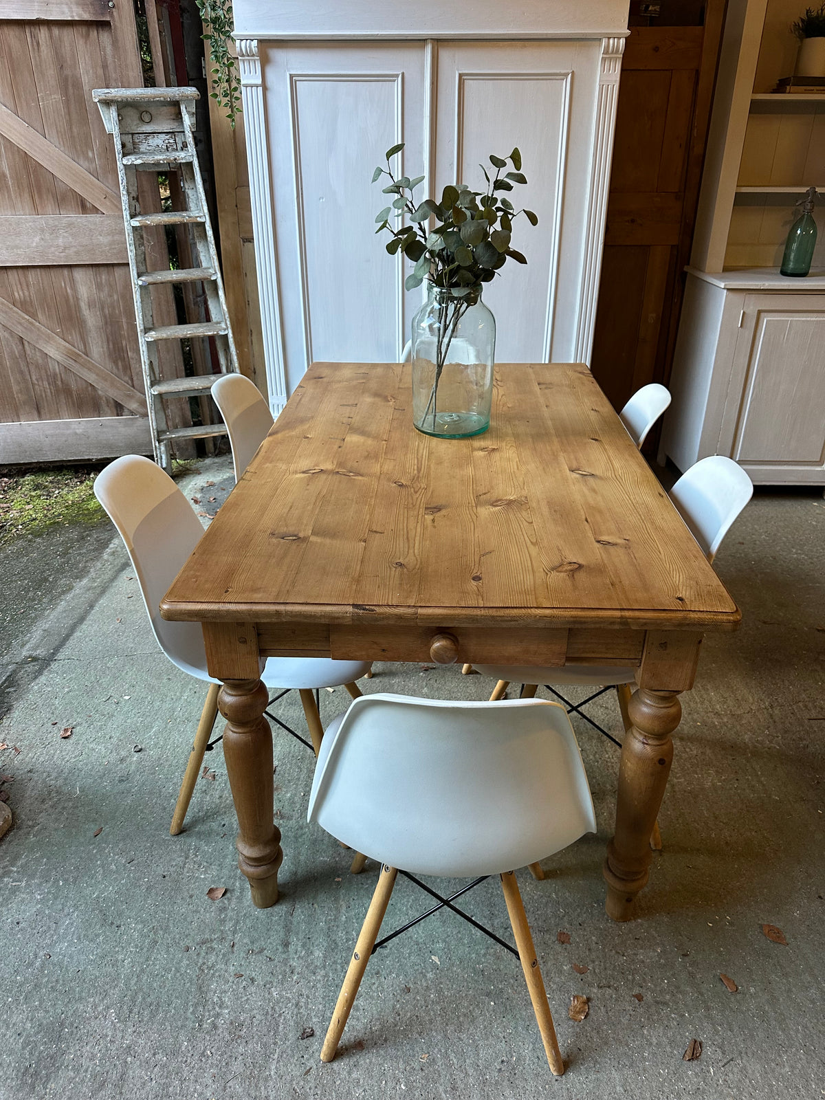 Farmhouse table 6 seater