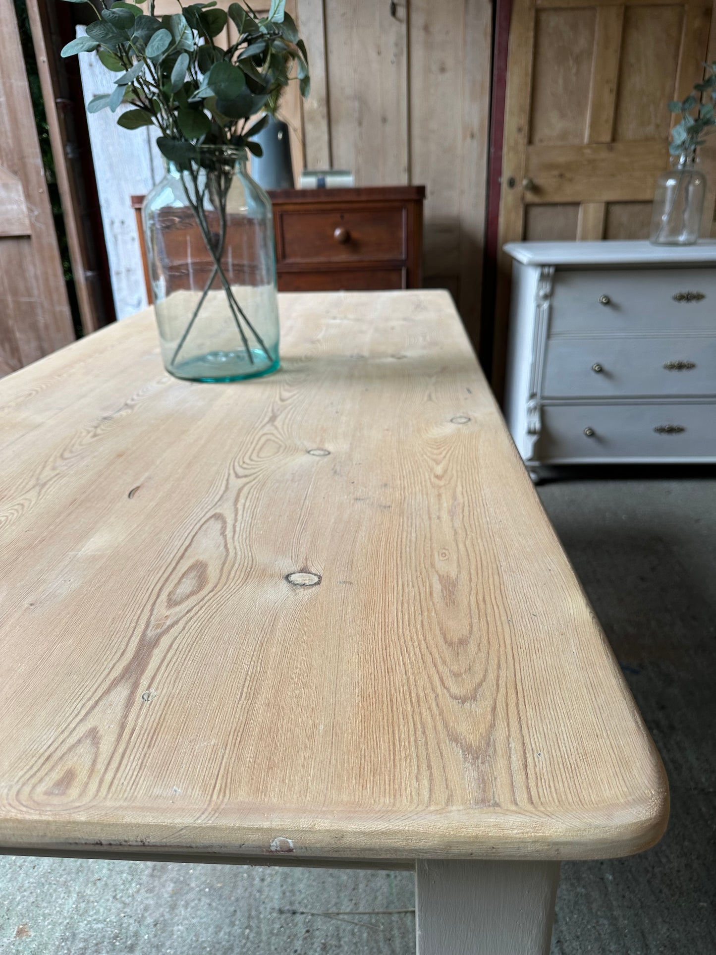 Farmhouse table 8 seater