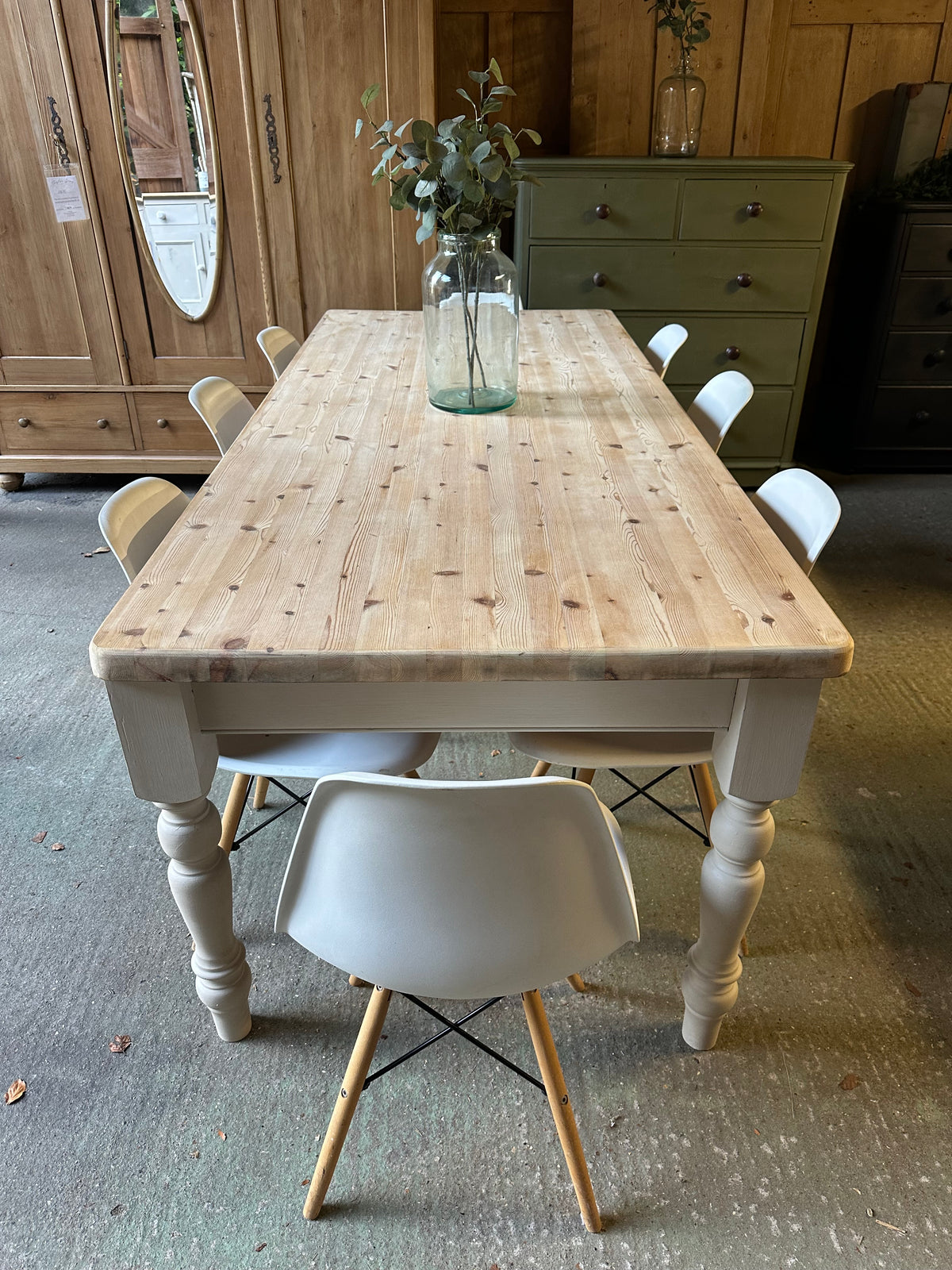 Farmhouse table large 8 seater