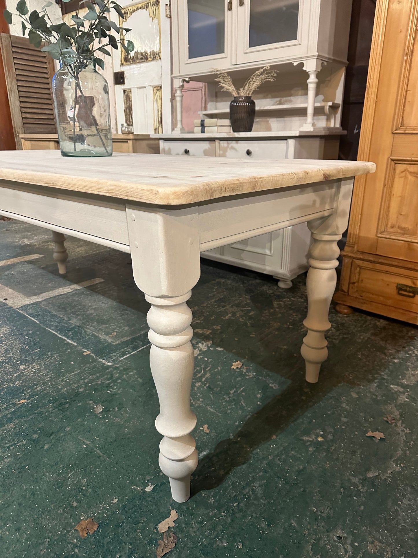 Farmhouse table 8 seater