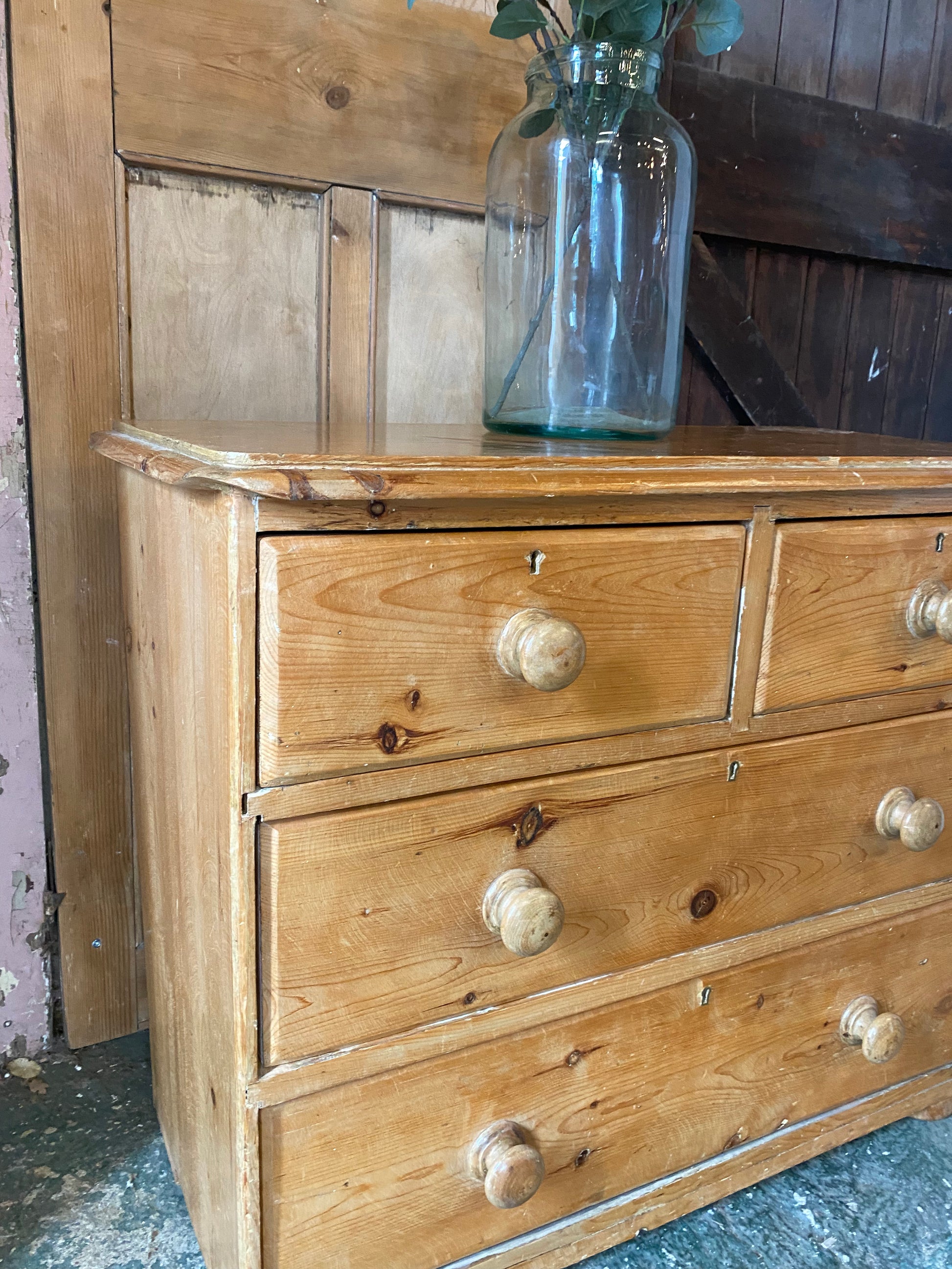Rustic vintage chest of drawers Taylor Grey Home